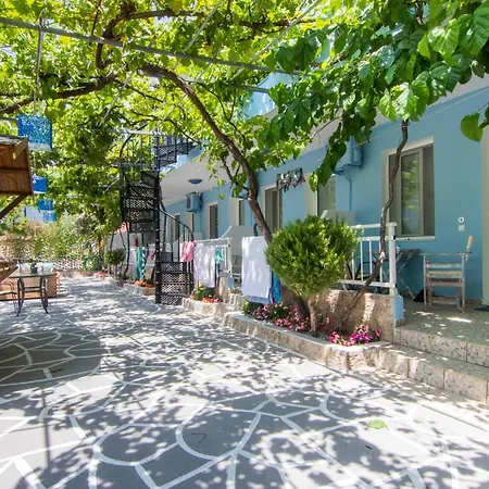 Liolios #2 Ξενοδοχείο με διαμερίσματα